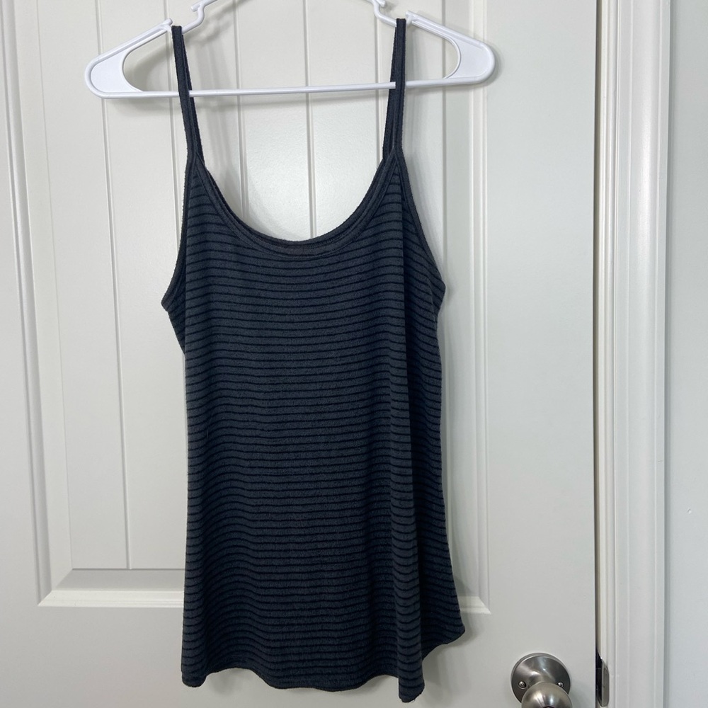 EUC Old Navy women’s dark gray black striped soft loose relaxed oversized tank M